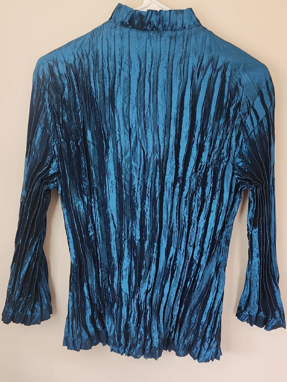 Agora Blue Vint. Crinkle Bouse Rhinestone Buttons. Size M - Picture 7 of 11